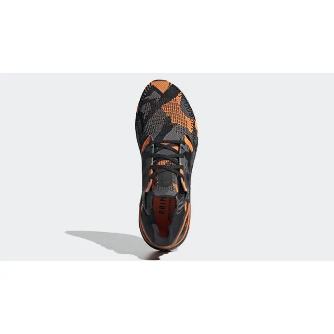 AdidasUltra Boost 20
Geometric Pack Black Signal Orange