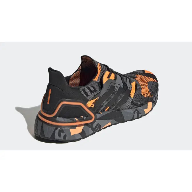 AdidasUltra Boost 20
Geometric Pack Black Signal Orange